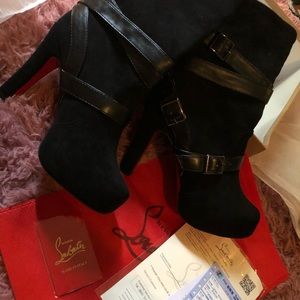 Size 38 red bottom boots